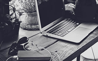 开云体育APP下载-瓦伦西亚客场扳平，巴萨陷入苦战，瓦伦西亚2-3巴萨