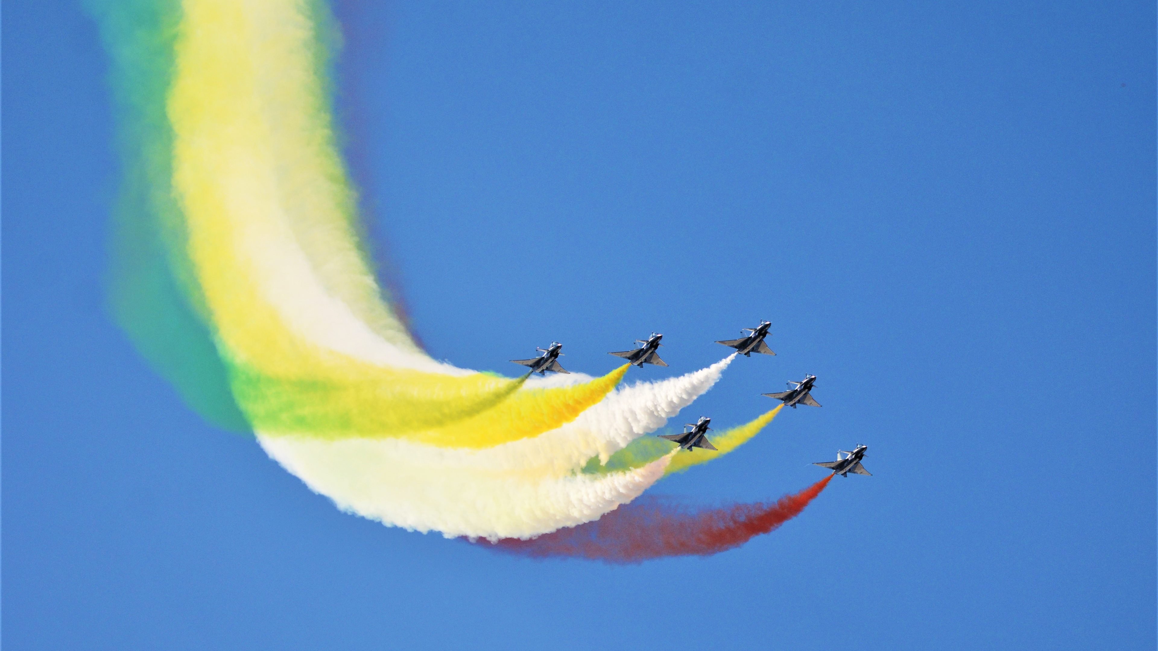 开云体育APP下载-_极地冰川潜水：探索深海未知的极限奇遇_，极地冰川在哪里