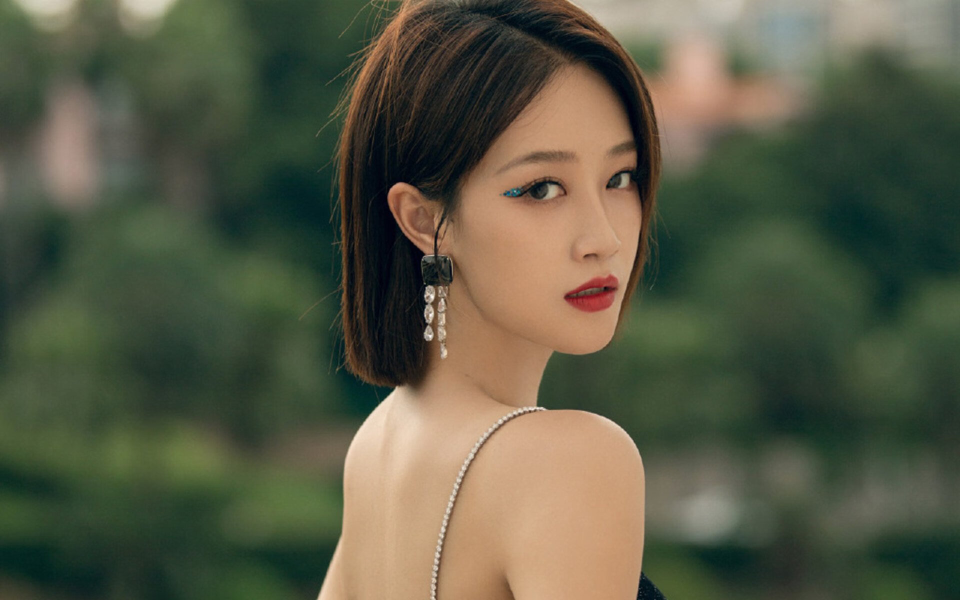 孙铭徽带伤坚守赛场,展现运动精神,孙铭徽集锦视频