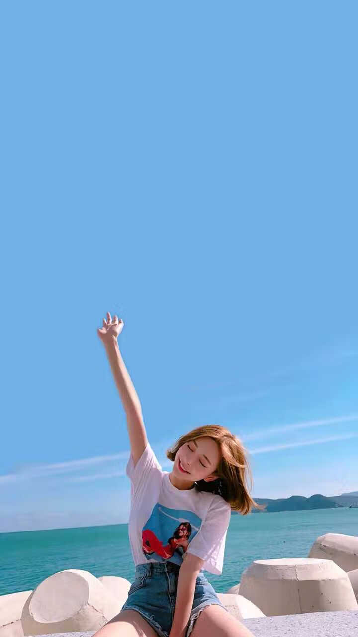 特色足球主题文创产品频出,推动行业文化繁荣,足球文化宣传文案