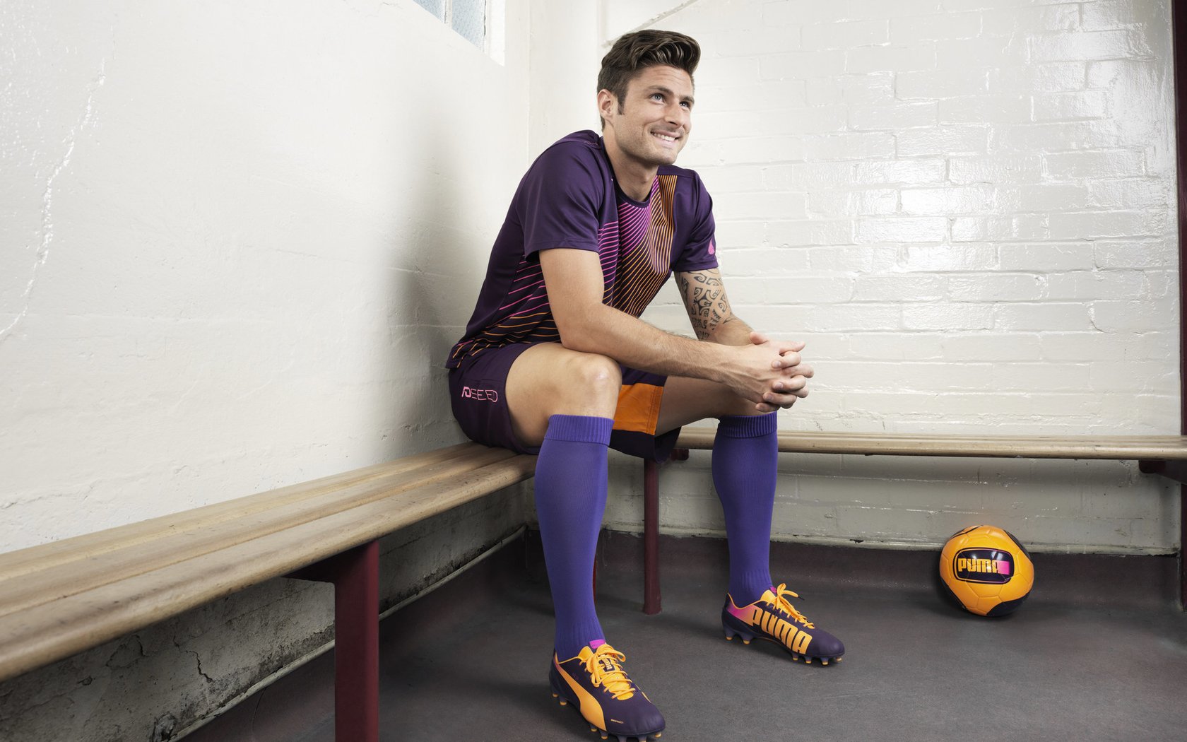 开云·Kaiyun网页版-马赛赢球士气高涨，下轮备战鼓舞人心，马赛球迷进球