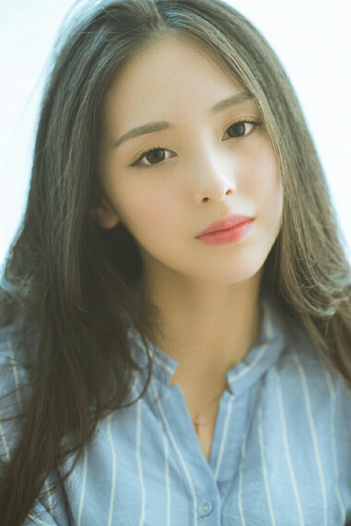 kaiyun网站-媒体日现场热闹非凡球员积极配合展示良好形象